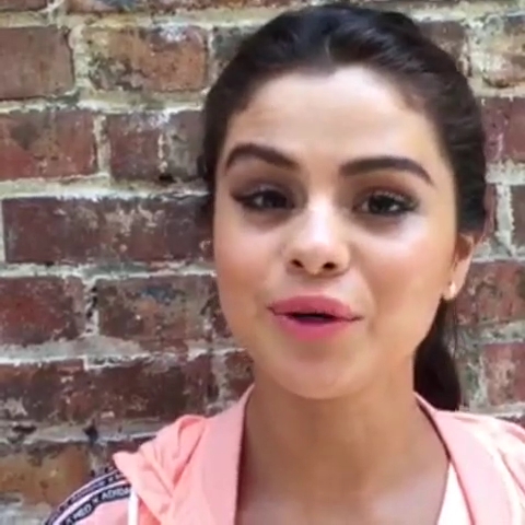 _adidasneolabel_-_1_hour_left_to_get_your_questions_in_for_the_exclusive_adidas_NEO_Google_Hangout_w__selenagomez21_Tune_in_httpa_did_asneoselenahangout_mp40014.jpg
