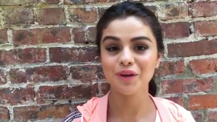 _adidasneolabel_-_1_hour_left_to_get_your_questions_in_for_the_exclusive_adidas_NEO_Google_Hangout_w__selenagomez21_Tune_in_httpa_did_asneoselenahangout_mp40032~1.jpg