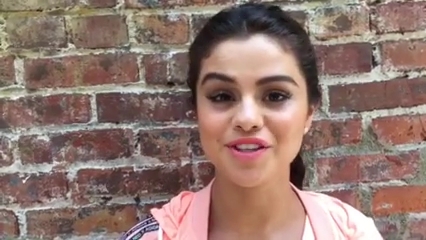 _adidasneolabel_-_1_hour_left_to_get_your_questions_in_for_the_exclusive_adidas_NEO_Google_Hangout_w__selenagomez21_Tune_in_httpa_did_asneoselenahangout_mp40040~1.jpg