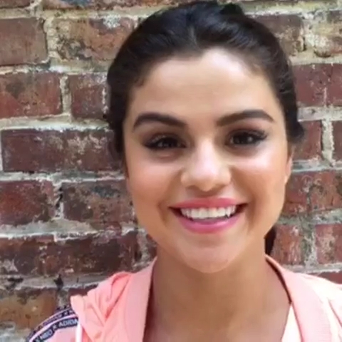 _adidasneolabel_-_1_hour_left_to_get_your_questions_in_for_the_exclusive_adidas_NEO_Google_Hangout_w__selenagomez21_Tune_in_httpa_did_asneoselenahangout_mp40090.jpg