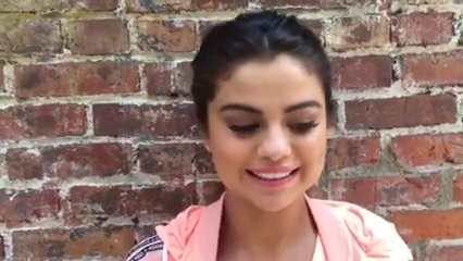 _adidasneolabel_-_1_hour_left_to_get_your_questions_in_for_the_exclusive_adidas_NEO_Google_Hangout_w__selenagomez21_Tune_in_httpa_did_asneoselenahangout_mp40157~0.jpg