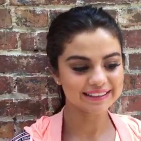 _adidasneolabel_-_1_hour_left_to_get_your_questions_in_for_the_exclusive_adidas_NEO_Google_Hangout_w__selenagomez21_Tune_in_httpa_did_asneoselenahangout_mp40170.jpg
