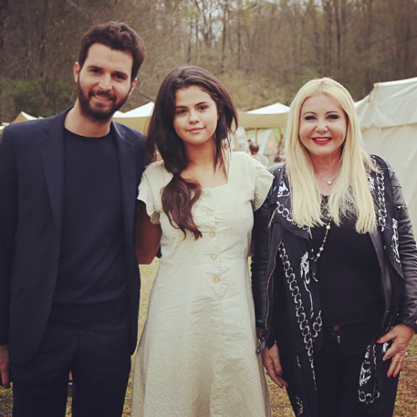 The producers #AndreaIervolinoproducer and #LadyMonikaBacardi with the #Actress #SelenaGomez on set of #InDubiousBattlethemovie 
#Filmproduction #Tags4Likes #follow4follow #Movies #Cinema #AmbiPictures
