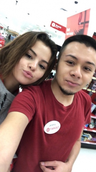 ‪@fatalattracion: When @selenagomez comes to your target store 🤯 she was super nice! I’m still shook lol
