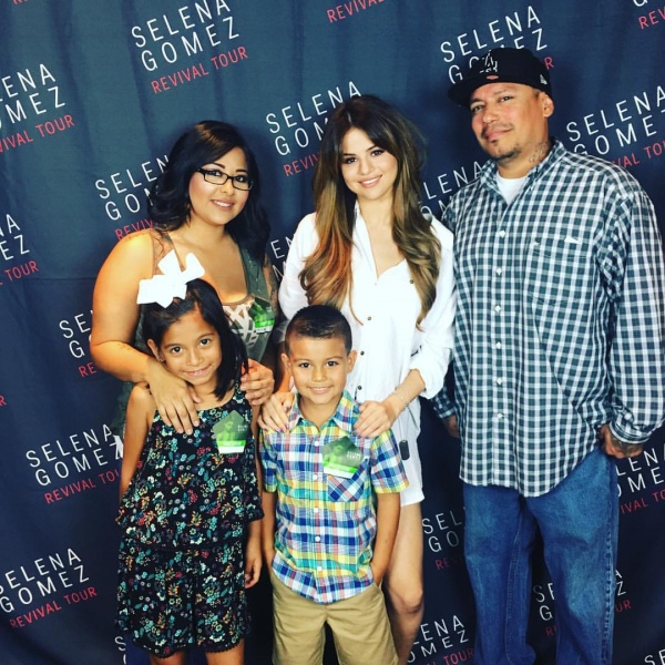 Me and the fam…. At the Selena concert #SelenaGomez #Revivaltour
