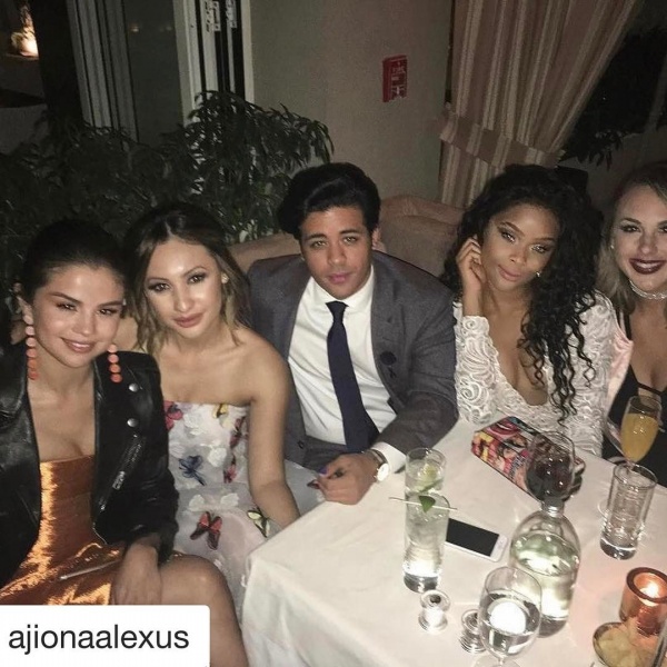 @selenagomez @franciaraisa @ajionaalexus Sureonded by some of the most talented, independent, kind hearted women on the planet. So blessed to be your friend.
