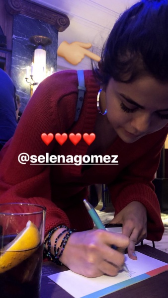 April 22: Selena in Nuremberg, Germany. (credit: yoonion)

