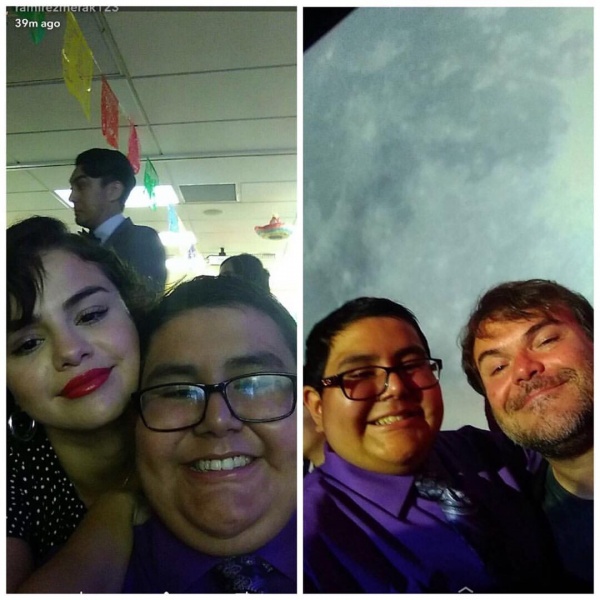 @_allioth_ Merak: at prom this past weekend. Selfie with Selena Gomez & Jack Black, @chocchildrens you guys are awesome for doing this for the kids and creating these memorable moments 🙏🏼😎 #ChocProm2018 🤪 he’s so cute! #TeamMerak ✊🏽🎗


