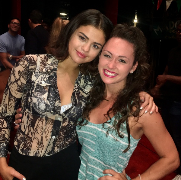 @brittconigatti: The beautiful and talented @selenagomez dropped by the neighborhood tonight! Thanks to you and your friends for spending your night with us, you truly are the sweetest! #wizardsofwaverlyplace #disneychannelkid #love #beautiful #sweet #funny #downtoearth #bluecapris #dancecaptain #thecaptain #broadway #abronxtalemusical #artists
