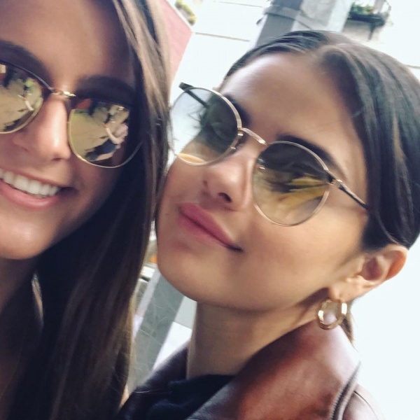 @selenagomezbiggestmomfan: Thank you Selena Gomez for stopping to take a picture with me. I hope you are enjoying your Godson!!!! Love you so much and so happy you are feeling well after your surgery!!! ❤️❤️❤️❤️


