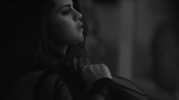 Selena_Gomez_-_The_Heart_Wants_What_It_Wants_28Official_Video29_mp40589.png