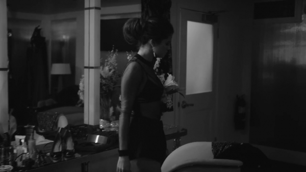 Selena_Gomez_-_The_Heart_Wants_What_It_Wants_28Official_Video29_mp40635.png