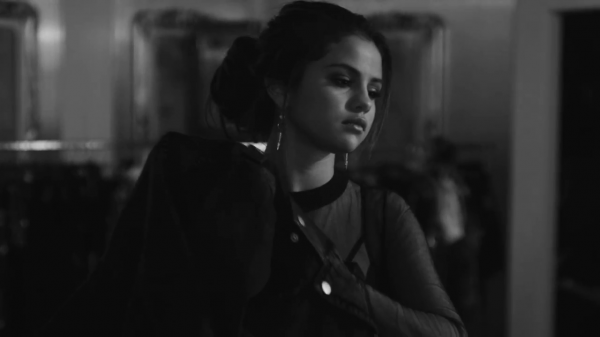 Selena_Gomez_-_The_Heart_Wants_What_It_Wants_28Official_Video29_mp40641.png