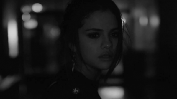 Selena_Gomez_-_The_Heart_Wants_What_It_Wants_28Official_Video29_mp40769.png