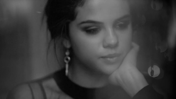 Selena_Gomez_-_The_Heart_Wants_What_It_Wants_28Official_Video29_mp40833.png