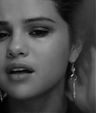 Selena_Gomez_-_The_Heart_Wants_What_It_Wants_28Official_Video29_mp40662.png