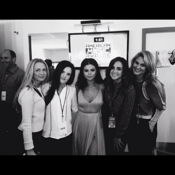 So grateful to have been apart of this journey. Words can't begin to describe how proud I am. #thankyoujesus @selenagomez @courtneyjbarry @ashley_cook
