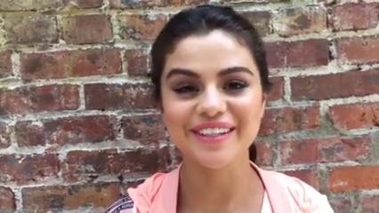 _adidasneolabel_-_1_hour_left_to_get_your_questions_in_for_the_exclusive_adidas_NEO_Google_Hangout_w__selenagomez21_Tune_in_httpa_did_asneoselenahangout_mp40078~1.jpg