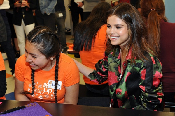“Working with the young women I met was an inspirational experience I will never forget.” @selenagomez ow.ly/EYV330ad61j @people
