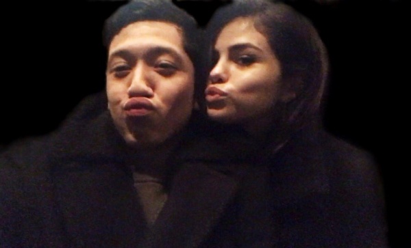 @RONNIESUS: We had to do a selfie!!!! @selenagomez ❤️

