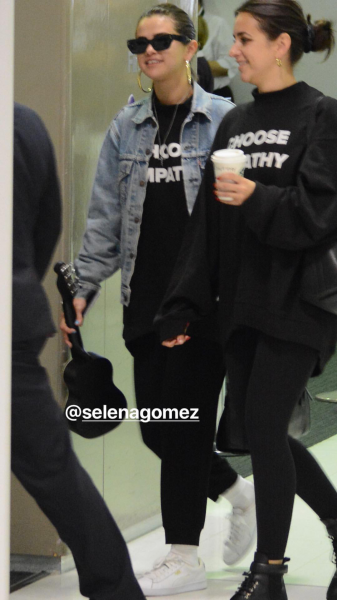 March 23: Selena at the Sydney Airport in Sydney, Australia.
