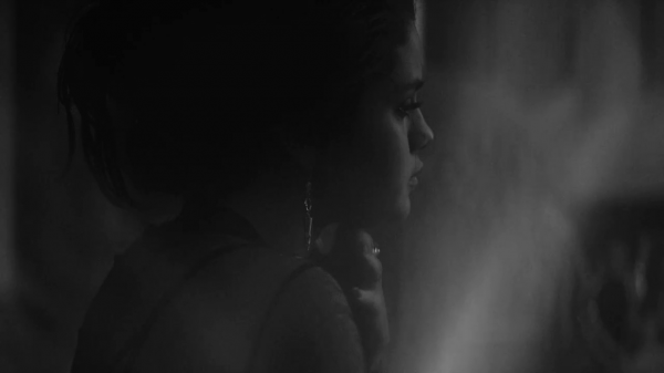 Selena_Gomez_-_The_Heart_Wants_What_It_Wants_28Official_Video29_mp40616.png