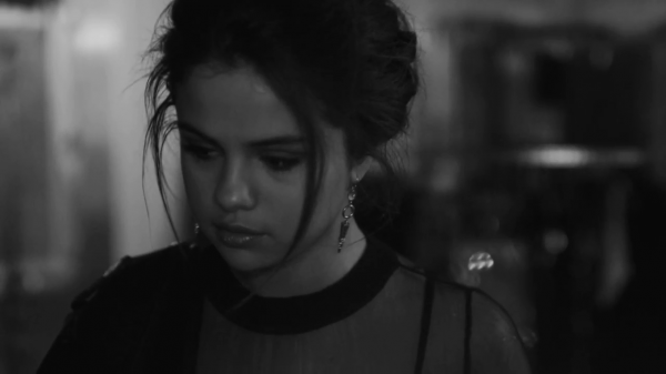 Selena_Gomez_-_The_Heart_Wants_What_It_Wants_28Official_Video29_mp40650.png