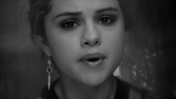 Selena_Gomez_-_The_Heart_Wants_What_It_Wants_28Official_Video29_mp40793.png