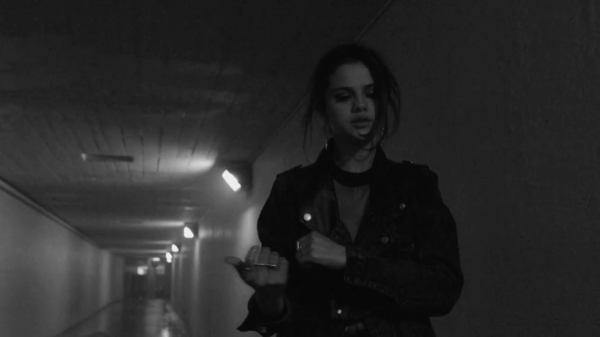 Selena_Gomez_-_The_Heart_Wants_What_It_Wants_28Official_Video29_mp40826.png