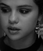 Selena_Gomez_-_The_Heart_Wants_What_It_Wants_28Official_Video29_mp40694.png