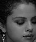 Selena_Gomez_-_The_Heart_Wants_What_It_Wants_28Official_Video29_mp40703.png